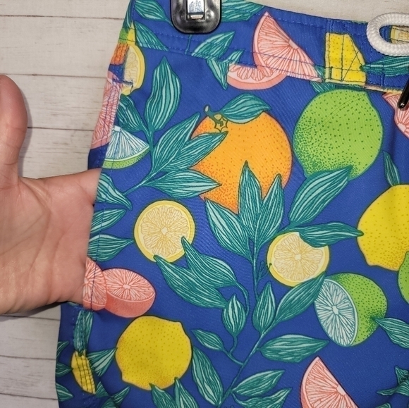 ABERCROMBIE & FITCH CITRUS SWIM BOARD SHORTS, sz 28 - Picture 3 of 9